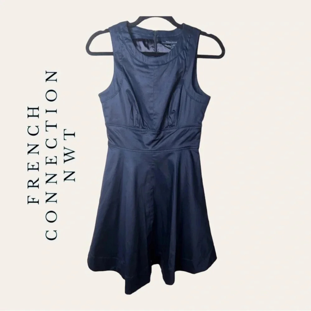 1026. FRENCH CONNECTION NAVY‎ BLUE MINI DRESS SIZE 2 FIT AND FLARE FIT